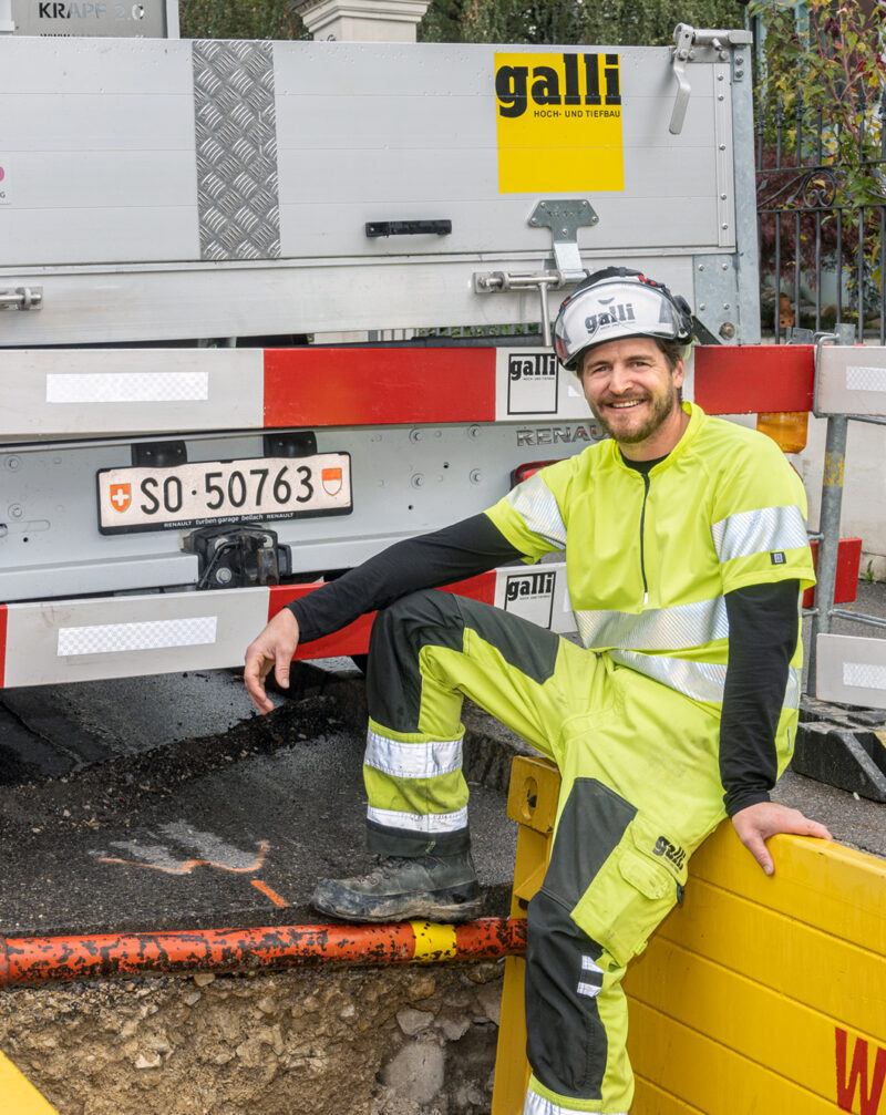 Wir gratulieren Roman Burkard zur bestandenen Prüfung zum eidg. dipl. Strassenbau-Polier